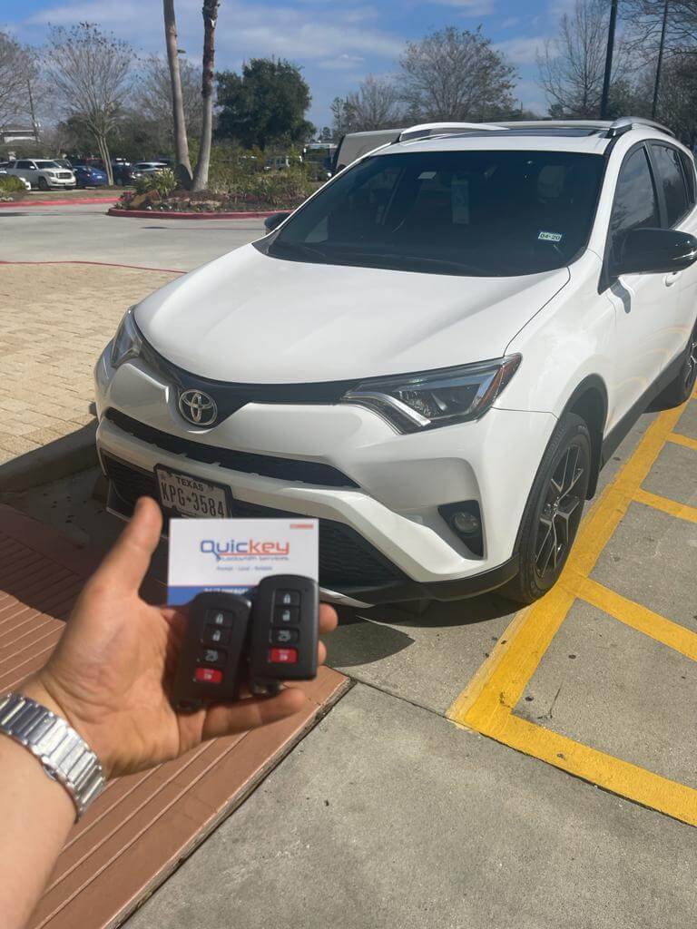 Auto Locksmith Car Key Replacement Like A Pro With The Help Of These Three Tips